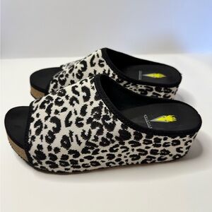 Volatile Leopard Print Platform Slide Sandals - Black & White